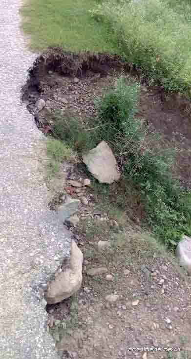 hulaki highway starts crumble 